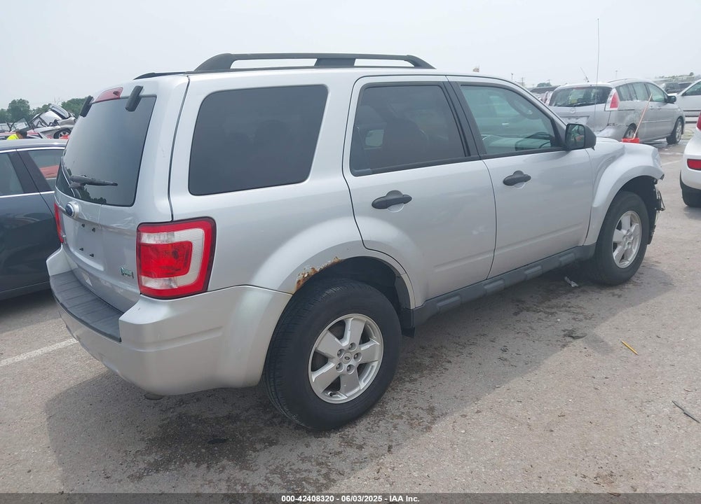 2011 FORD ESCAPE VIN: 1FMCU0DG4BKC52992