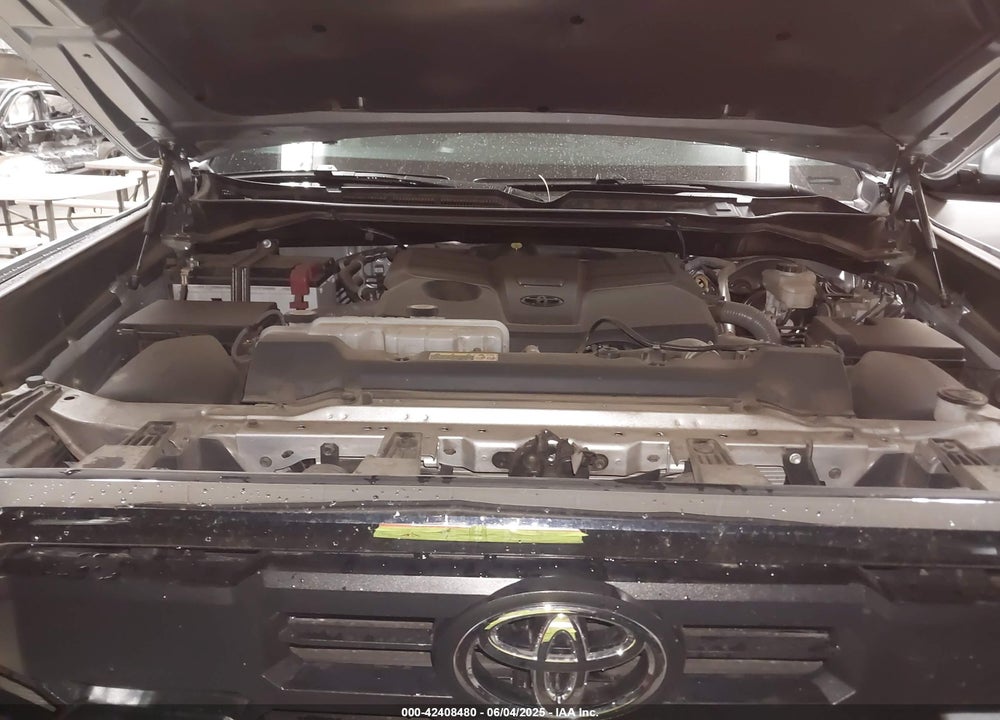 2025 TOYOTA TUNDRA VIN: 5TFLA5DB2SX255844