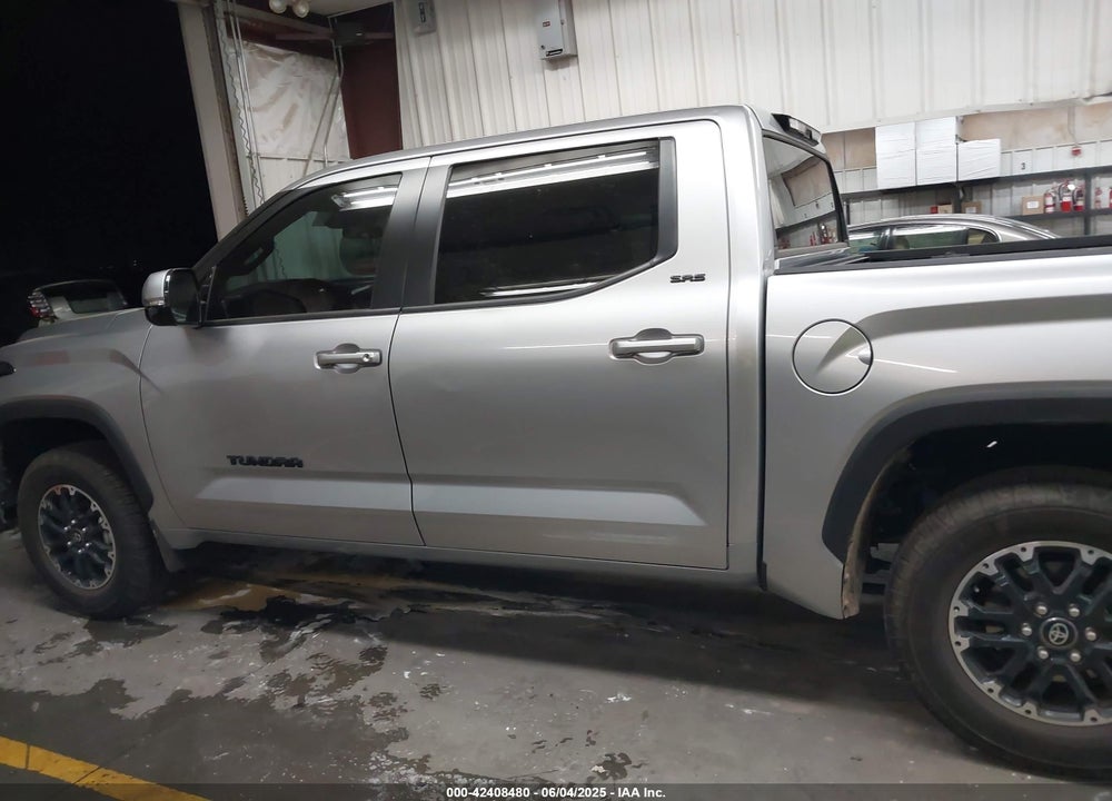 2025 TOYOTA TUNDRA VIN: 5TFLA5DB2SX255844