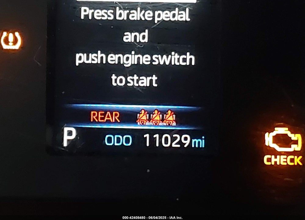 2025 TOYOTA TUNDRA VIN: 5TFLA5DB2SX255844