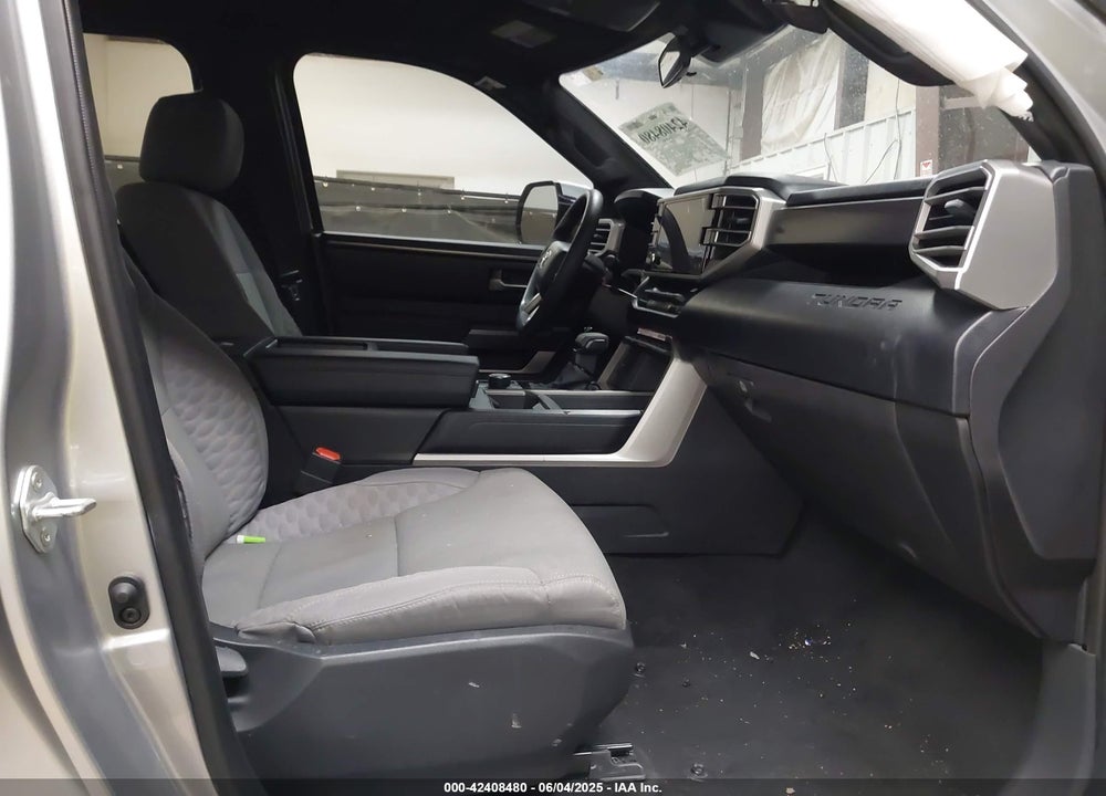 2025 TOYOTA TUNDRA VIN: 5TFLA5DB2SX255844