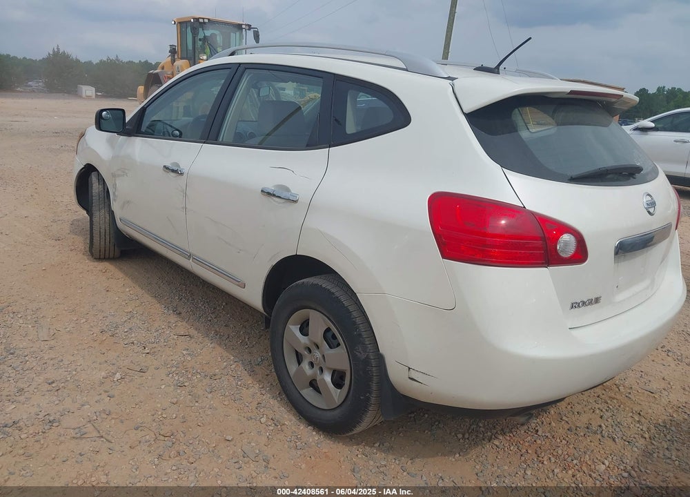 2015 NISSAN ROGUE SELECT VIN: JN8AS5MTXFW153527