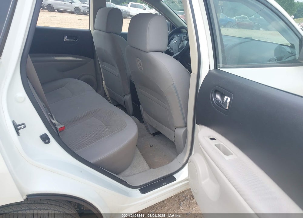 2015 NISSAN ROGUE SELECT VIN: JN8AS5MTXFW153527
