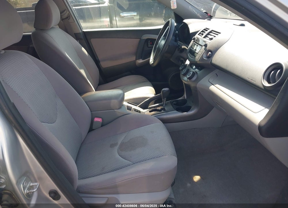 2006 TOYOTA RAV4 VIN: JTMBD33V065007483