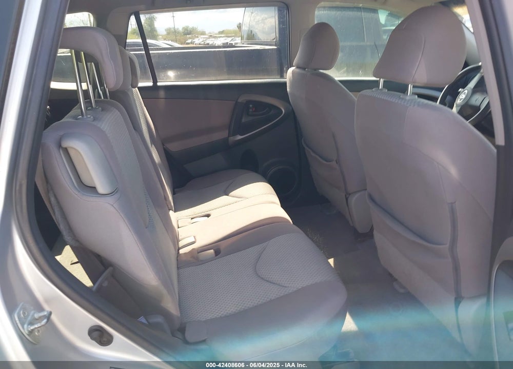 2006 TOYOTA RAV4 VIN: JTMBD33V065007483