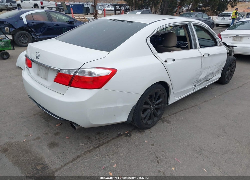 2015 HONDA ACCORD LX VIN: 1HGCR2F37FA085021