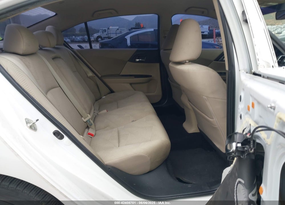 2015 HONDA ACCORD LX VIN: 1HGCR2F37FA085021