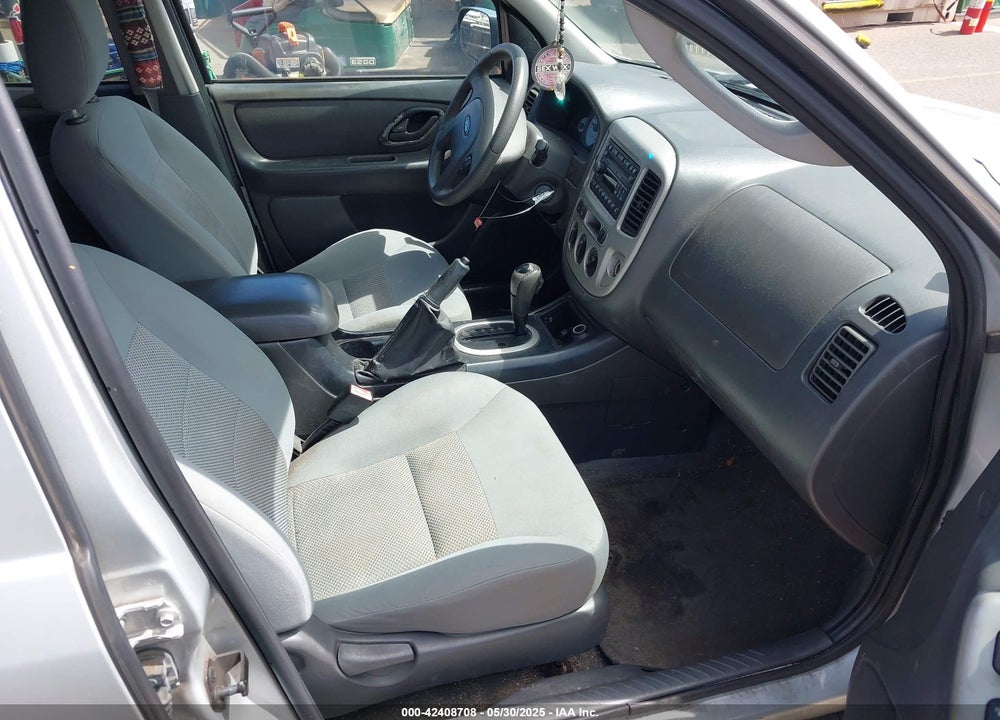 2007 FORD ESCAPE VIN: 1FMYU03107KB77783