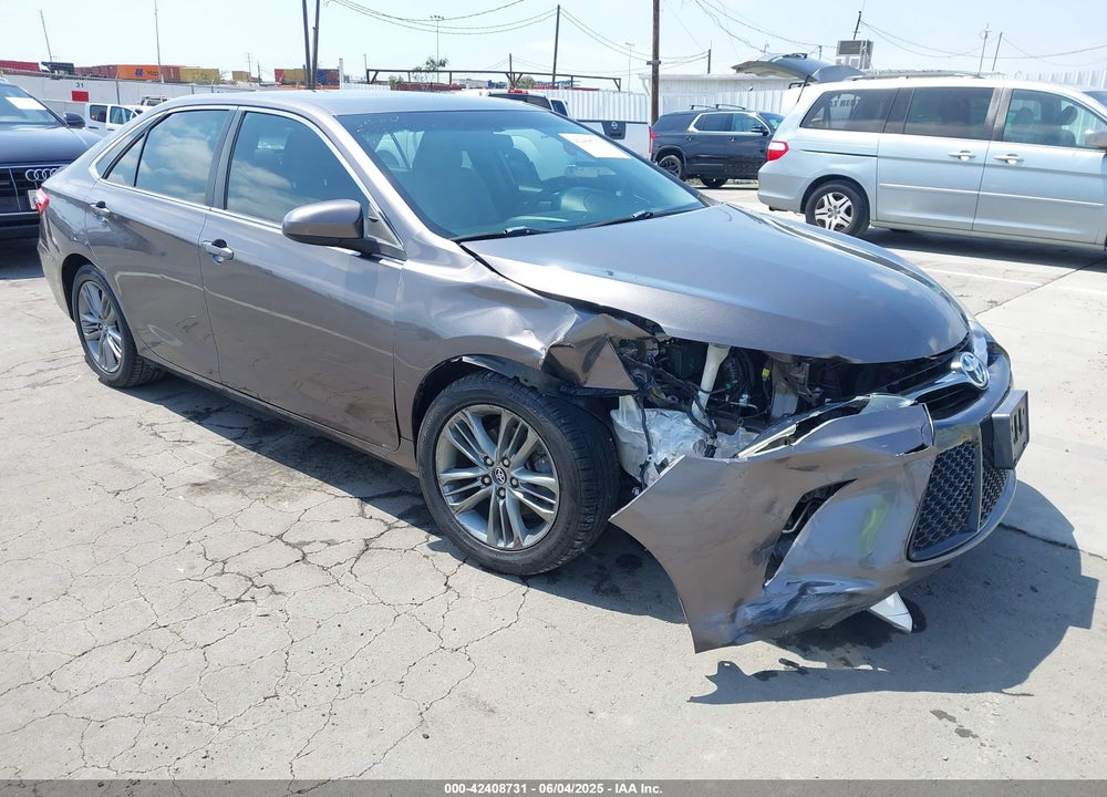 2015 TOYOTA CAMRY SE VIN: 4T1BF1FKXFU011106