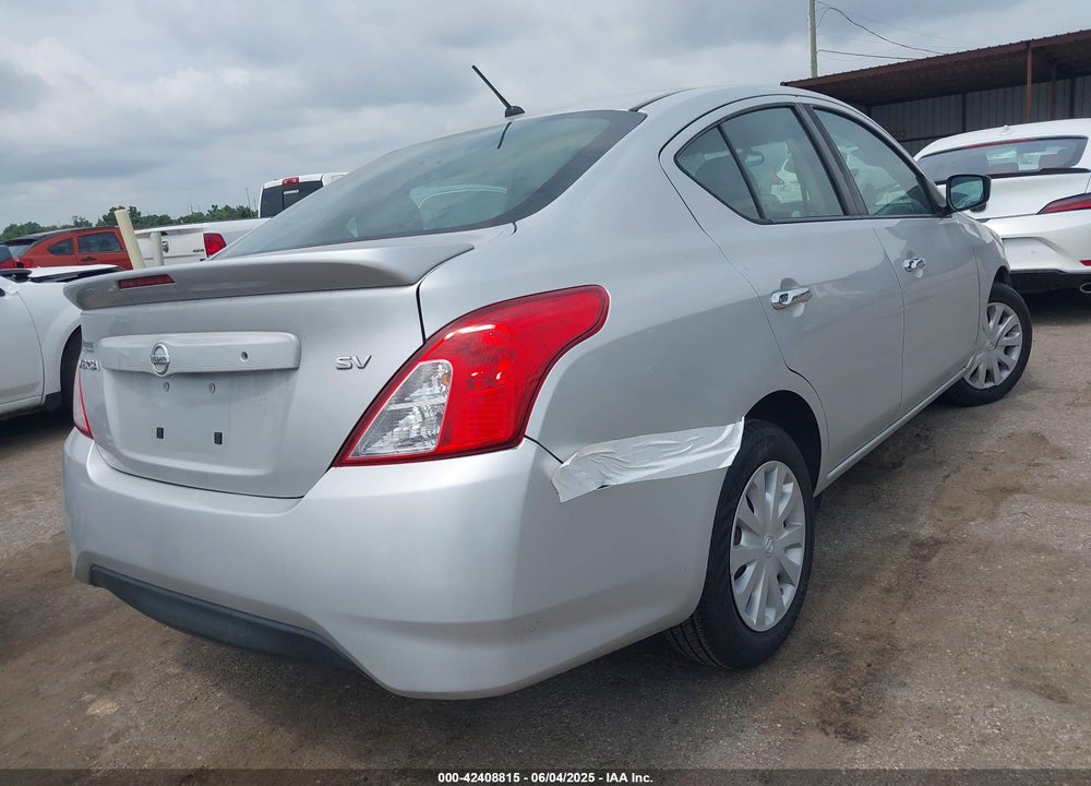 2018 NISSAN VERSA VIN: 3N1CN7AP9JK443117