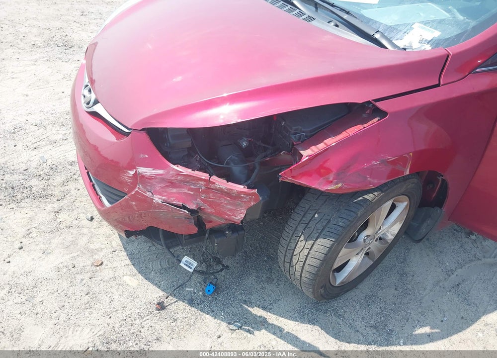 2016 HYUNDAI ELANTRA VIN: 5NPDH4AE2GH732722