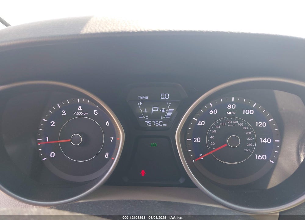 2016 HYUNDAI ELANTRA VIN: 5NPDH4AE2GH732722