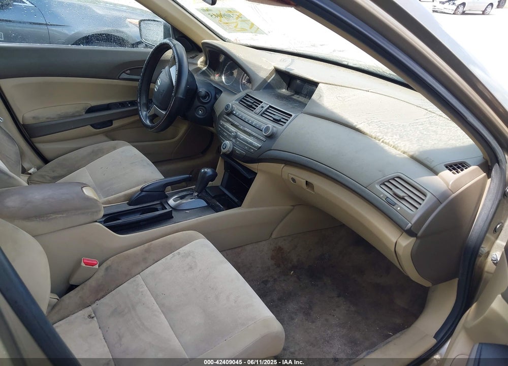 2010 HONDA ACCORD 2.4 LX-P VIN: 1HGCP2F40AA062929