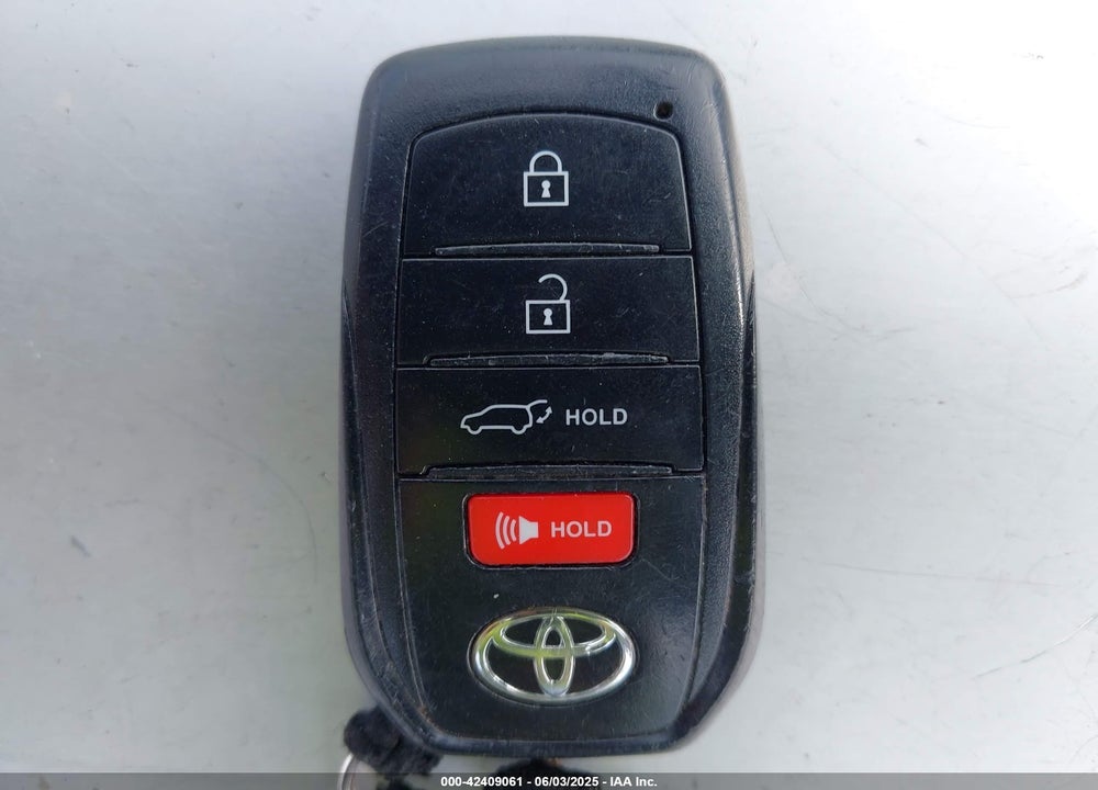 2022 TOYOTA COROLLA CROSS VIN: 7MUDAABG6NV007009