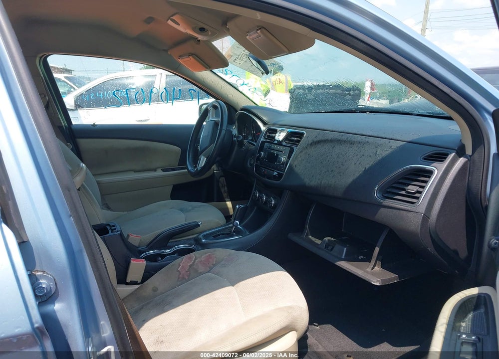 2012 CHRYSLER 200 TOURING VIN: 1C3CCBBG2CN295222