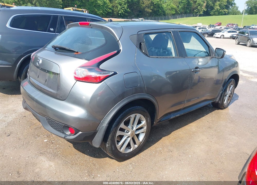 2015 NISSAN JUKE S VIN: JN8AF5MRXFT509789