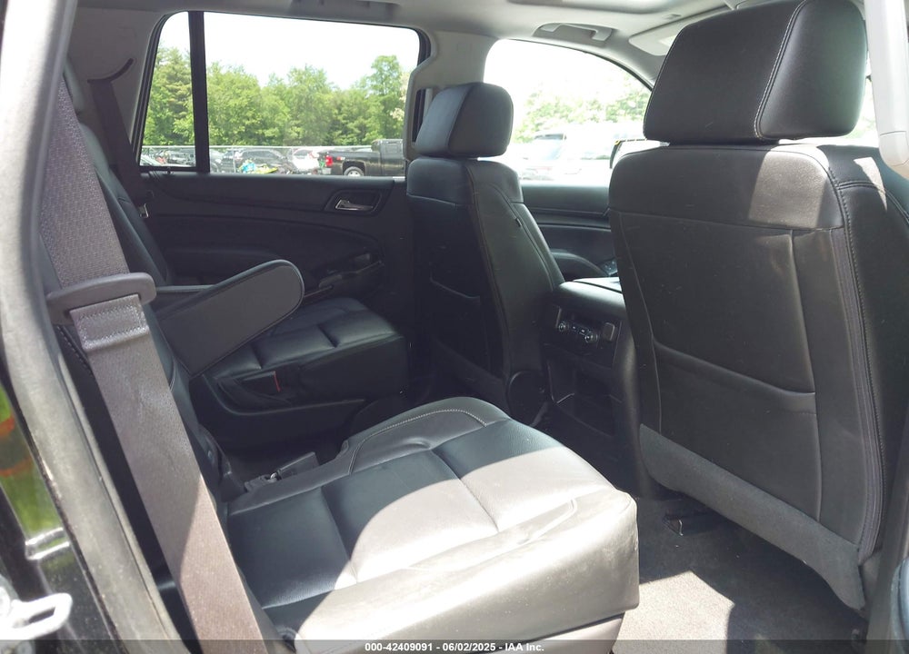 2017 CHEVROLET TAHOE VIN: 1GNSKBKC9HR352109