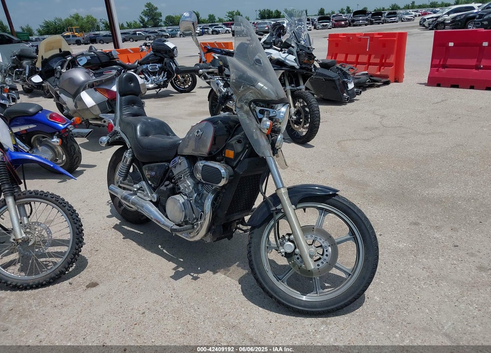 2005 KAWASAKI VN750 VIN: JKAVNDA135B555181