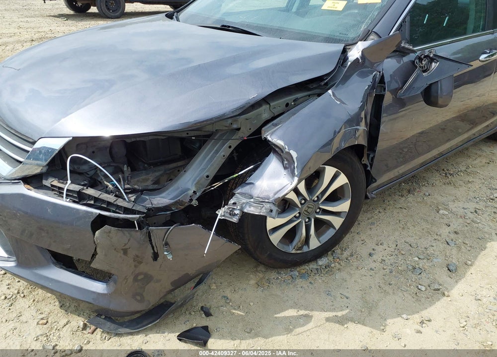 2015 HONDA ACCORD VIN: 1HGCR2F3XFA229807