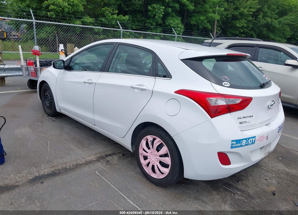 2016 HYUNDAI ELANTRA GT VIN: KMHD35LH0GU285904