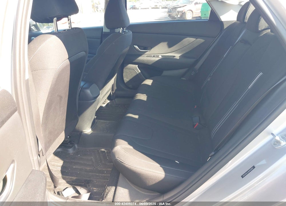 2021 HYUNDAI ELANTRA VIN: 5NPLN4AG6MH022899