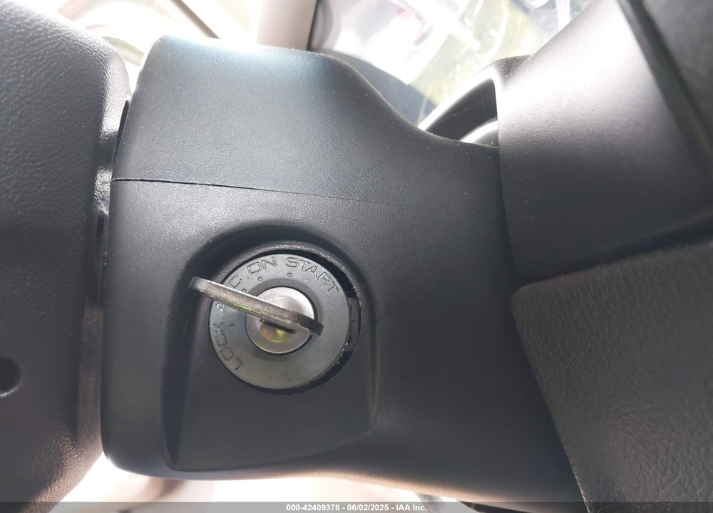 2006 HUMMER H3 SUV VIN: 5GTDN136X68192605