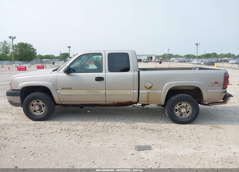 2004 CHEVROLET SILVERADO 2500HD LS VIN: 1GCHK29U24E178578