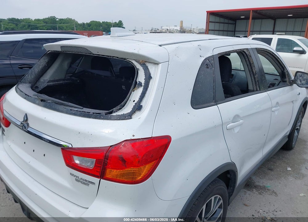 2018 MITSUBISHI OUTLANDER SPORT VIN: JA4AP3AU4JU005869
