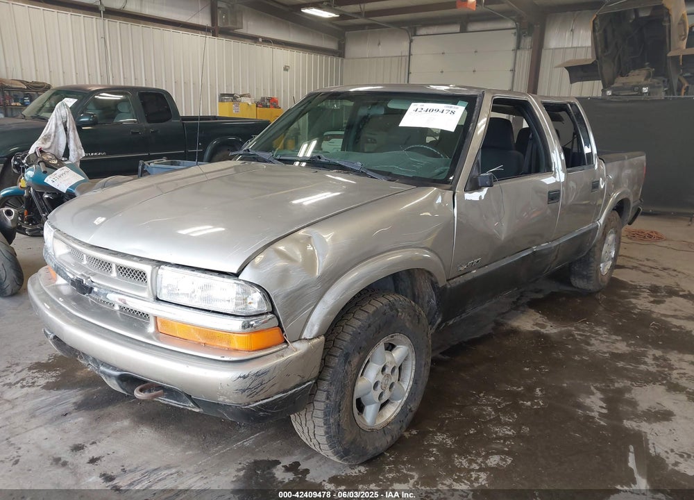 2004 CHEVROLET S-10 LS VIN: 1GCDT13X84K133493