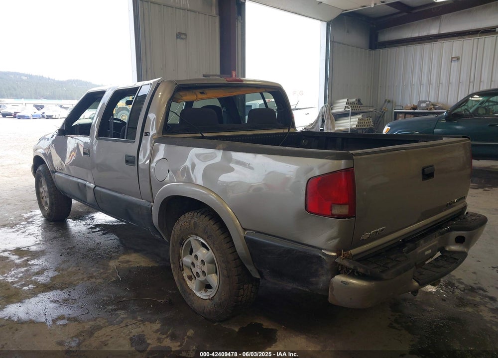 2004 CHEVROLET S-10 LS VIN: 1GCDT13X84K133493