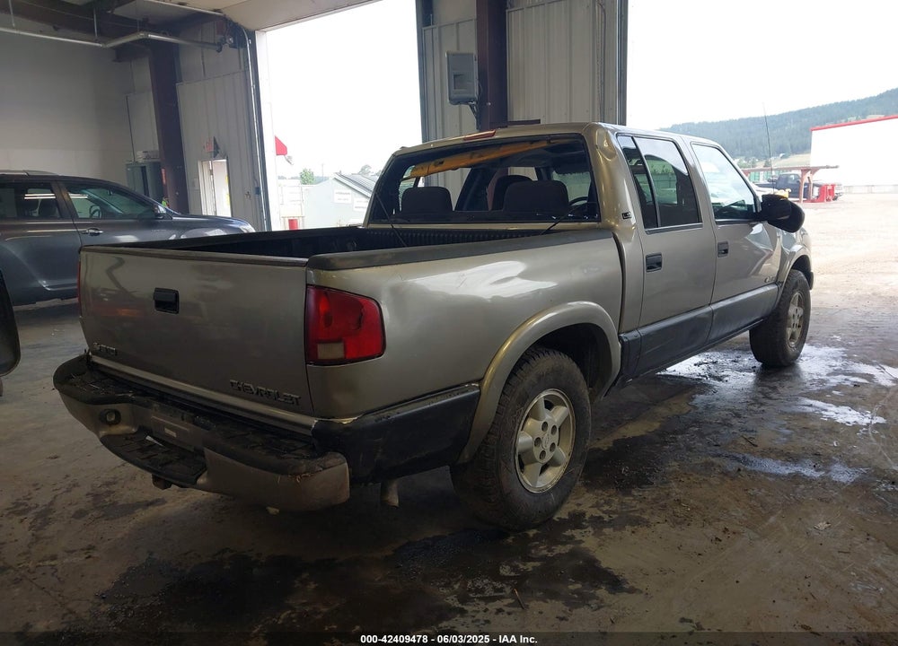2004 CHEVROLET S-10 LS VIN: 1GCDT13X84K133493
