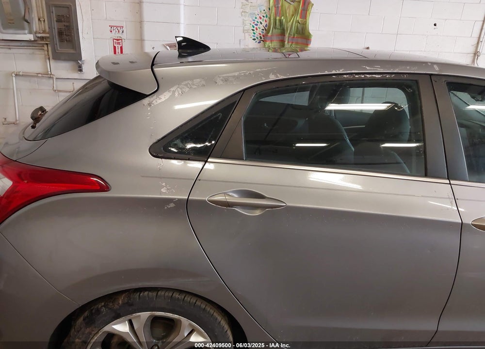 2013 HYUNDAI ELANTRA GT VIN: KMHD35LE3DU038040
