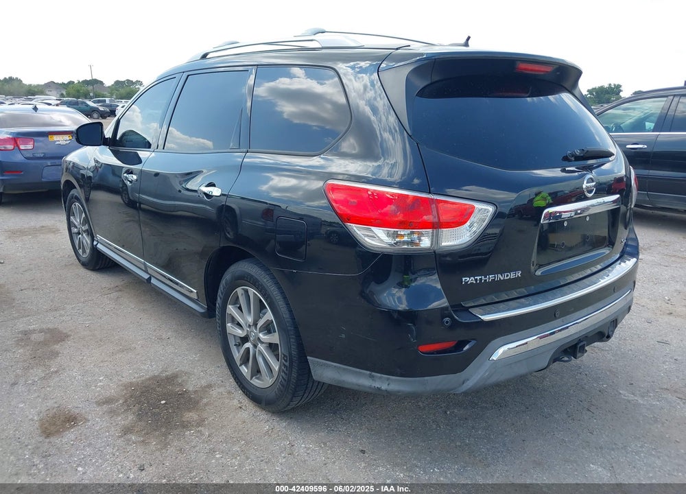 2015 NISSAN PATHFINDER SL VIN: 5N1AR2MN8FC689252