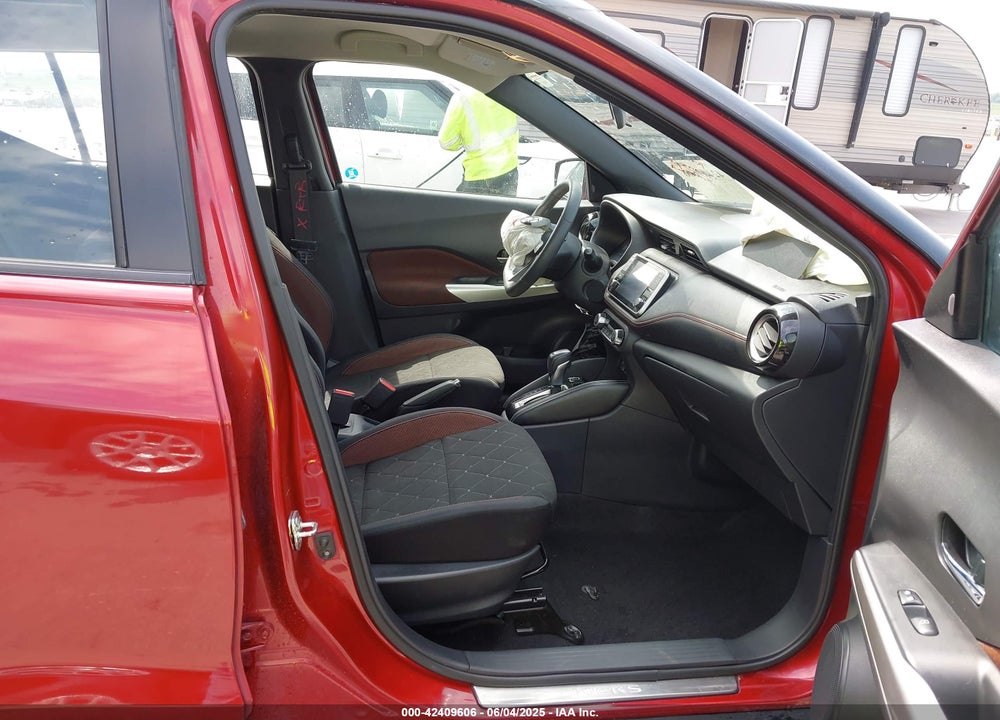 2019 NISSAN KICKS SR VIN: 3N1CP5CU6KL534147