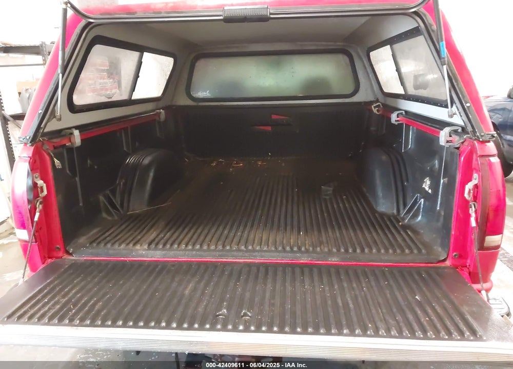 1997 CHEVROLET K1500 FLEETSIDE VIN: 2GCEK19R7V1283970