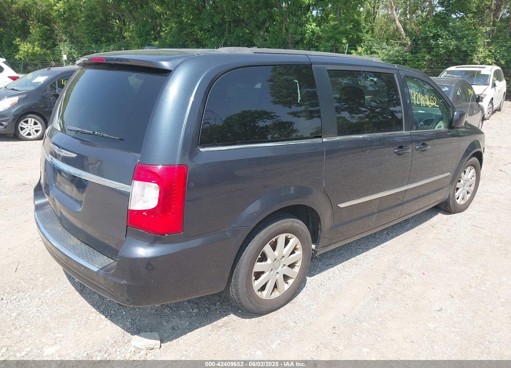 2014 CHRYSLER TOWN & COUNTRY VIN: 2C4RC1BG5ER403175