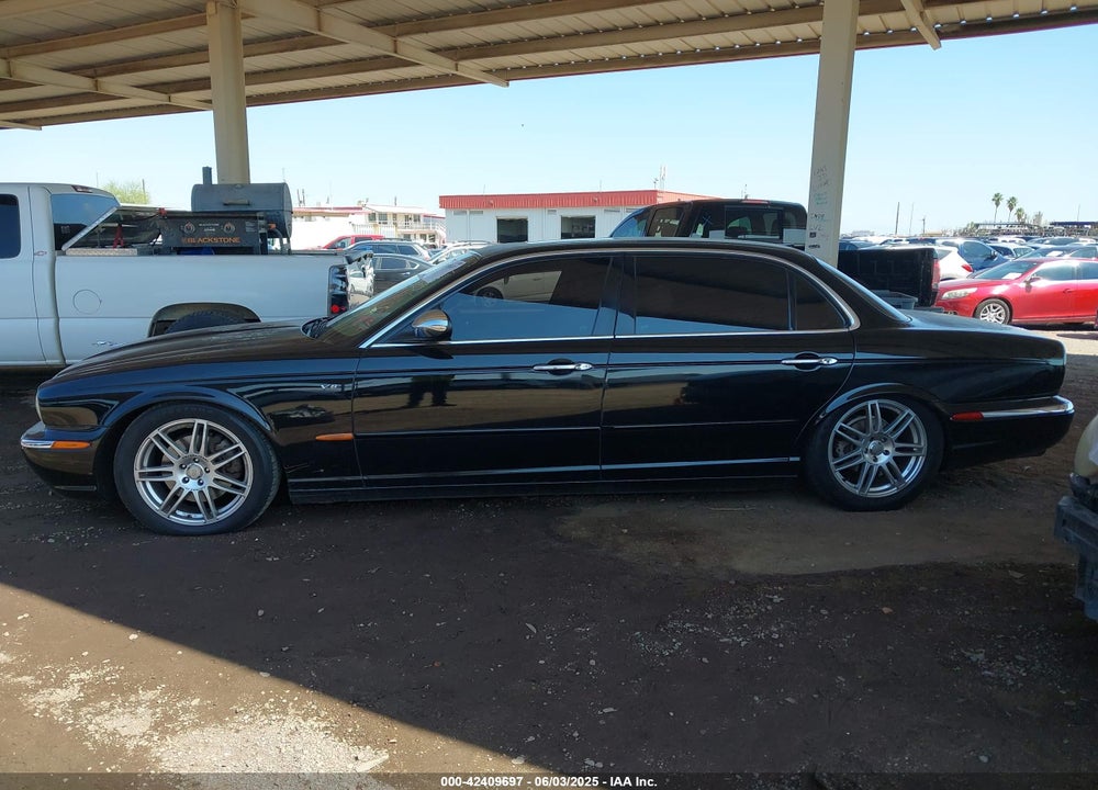 2005 JAGUAR XJ VANDEN PLAS VIN: SAJWA82C05SG47589