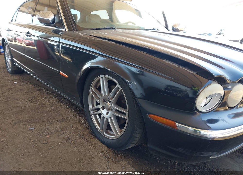 2005 JAGUAR XJ VANDEN PLAS VIN: SAJWA82C05SG47589
