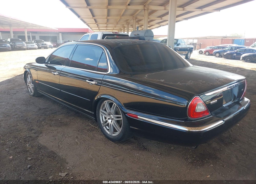2005 JAGUAR XJ VANDEN PLAS VIN: SAJWA82C05SG47589