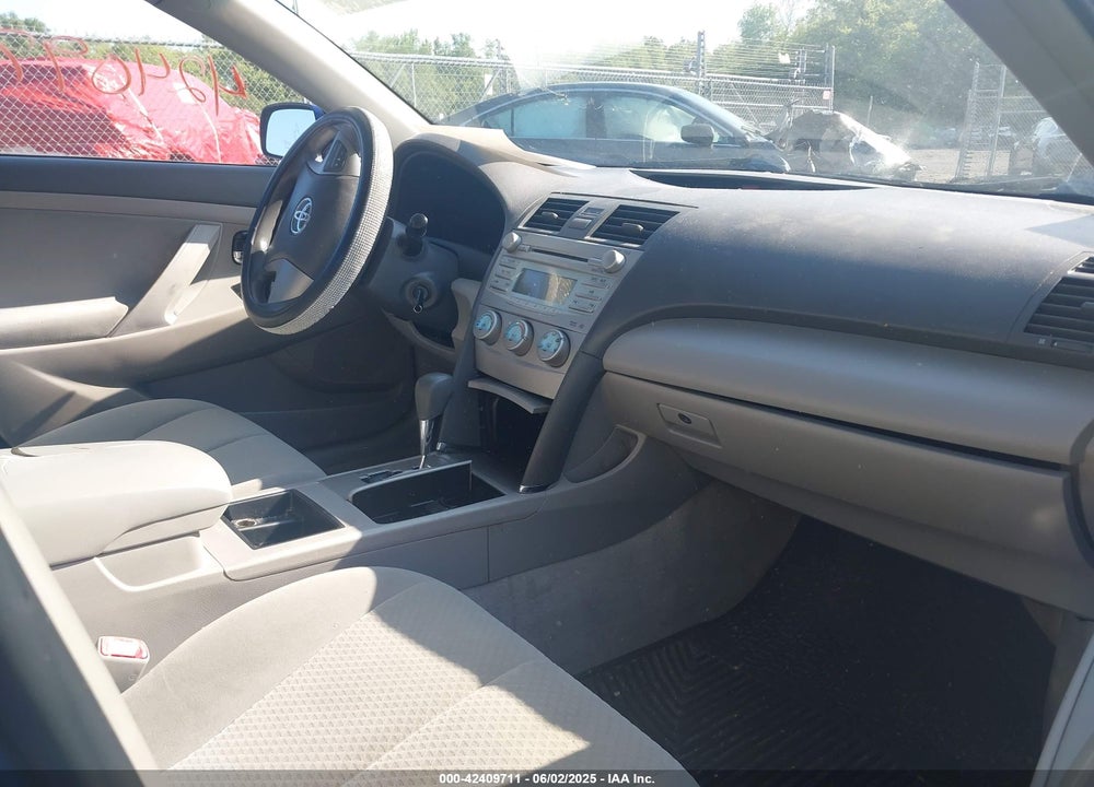 2009 TOYOTA CAMRY LE VIN: 4T1BE46KX9U281820