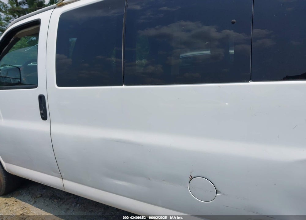 2015 CHEVROLET EXPRESS 3500 LT VIN: 1GAZG1FG6F1105893