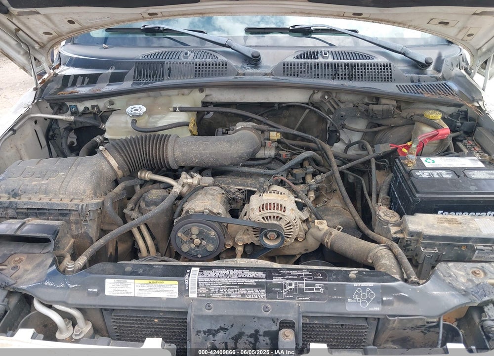 2005 JEEP LIBERTY SPORT VIN: 1J4GL48K55W716474