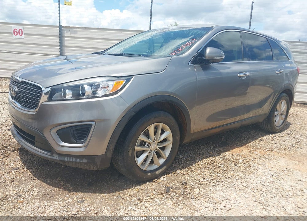 2016 KIA SORENTO VIN: 5XYPG4A35GG041500