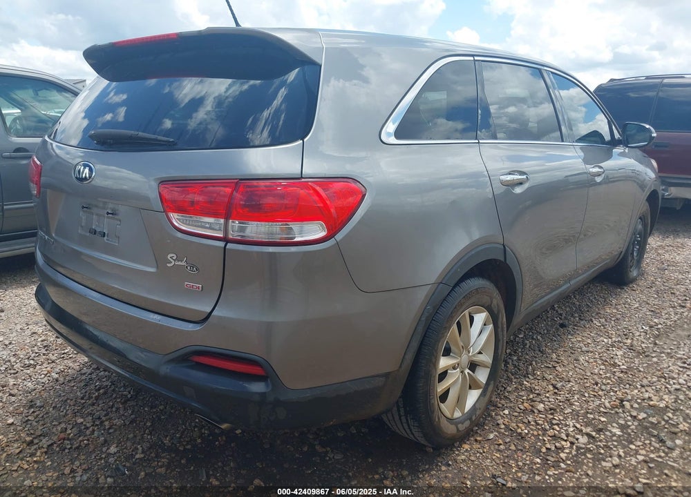 2016 KIA SORENTO VIN: 5XYPG4A35GG041500