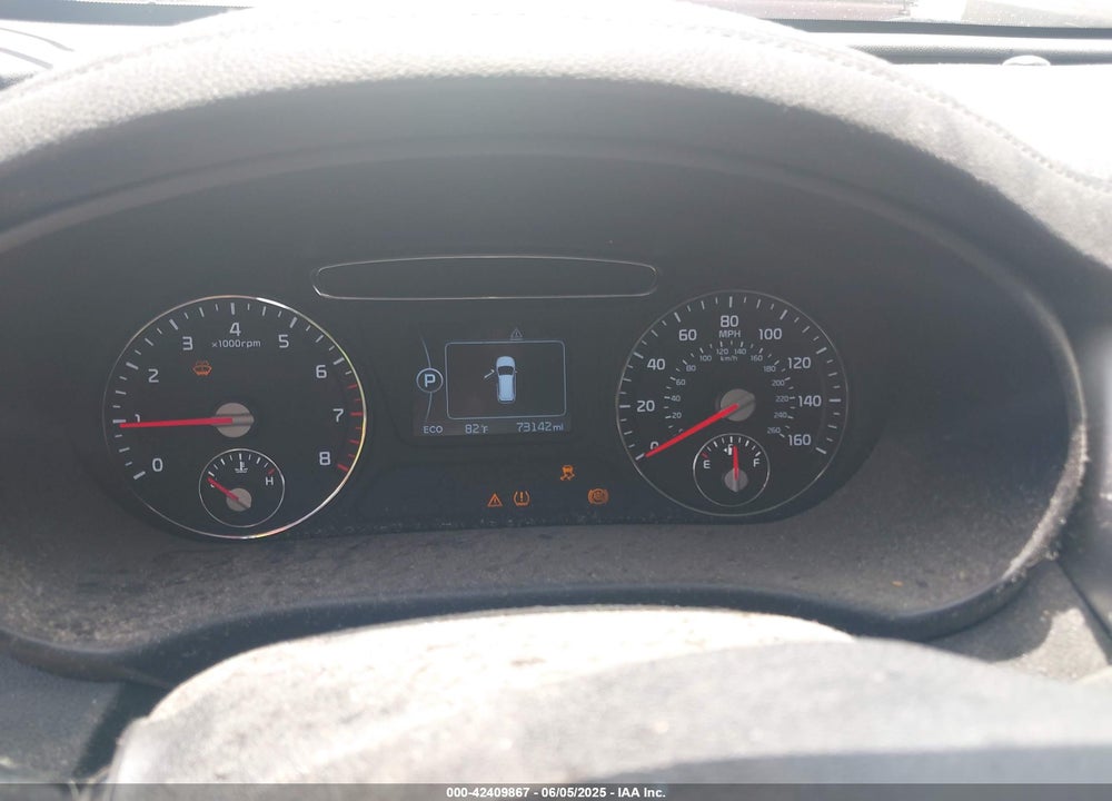 2016 KIA SORENTO VIN: 5XYPG4A35GG041500