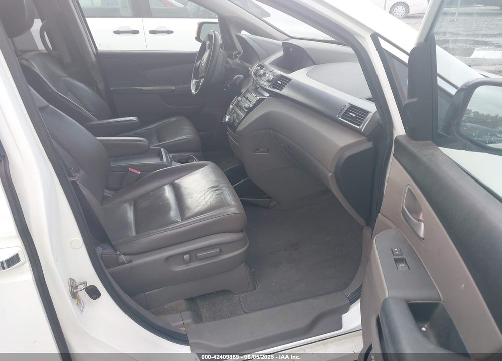 2011 HONDA ODYSSEY VIN: 5FNRL5H93BB025168