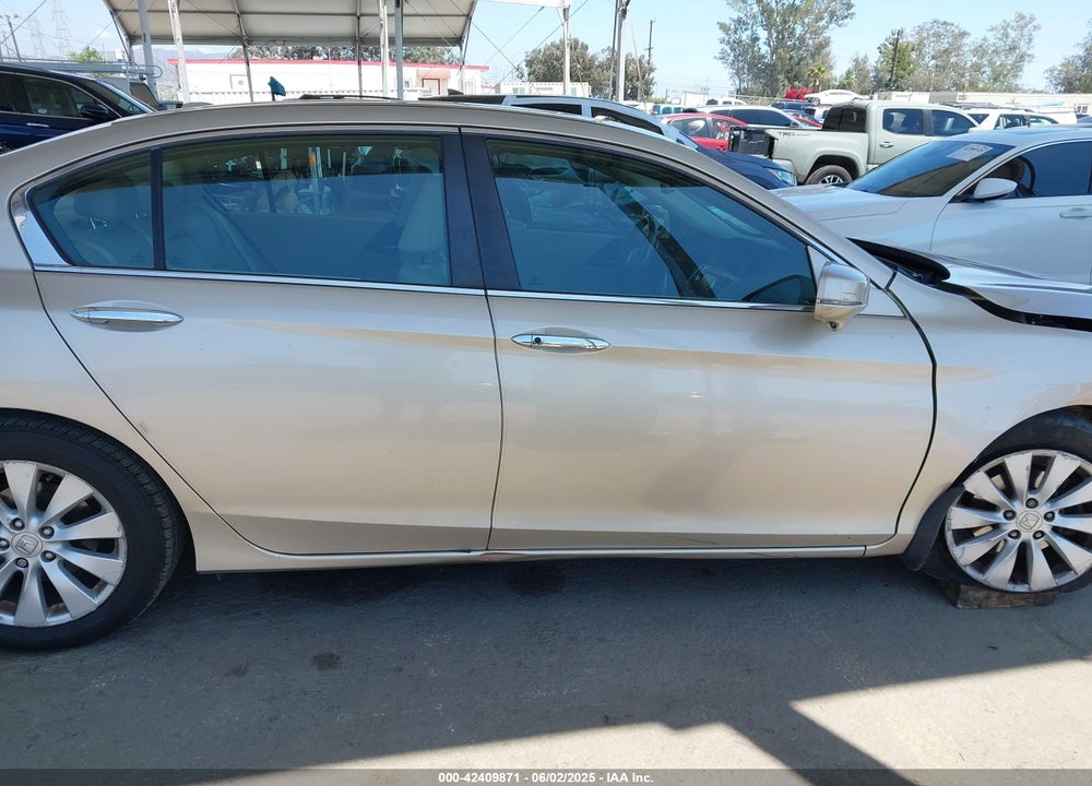 2013 HONDA ACCORD VIN: 1HGCR2F81DA153788