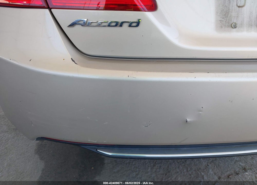 2013 HONDA ACCORD VIN: 1HGCR2F81DA153788