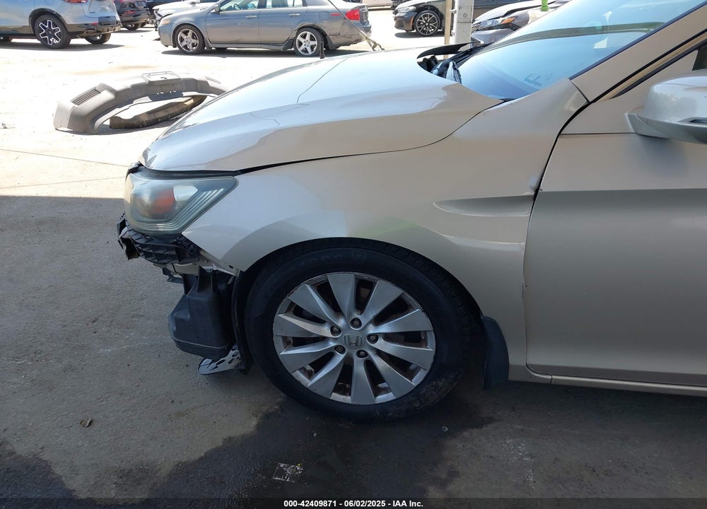 2013 HONDA ACCORD VIN: 1HGCR2F81DA153788