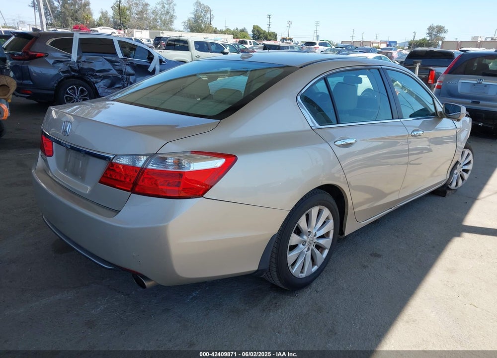 2013 HONDA ACCORD VIN: 1HGCR2F81DA153788